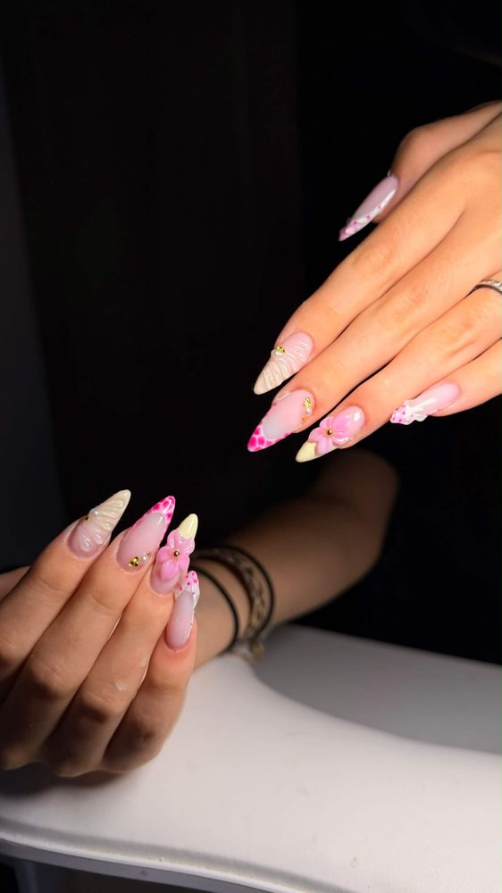 Réalisation ongles ELLNAILS